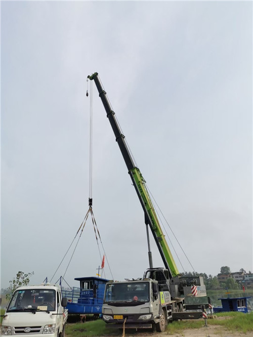 丹东市桥梁建设吊装案例